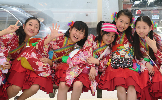次世代アイドルグループ「民謡ガールズ」が台湾で初ステージ!　「大家好! 我們是民歌少女隊・謝謝!」