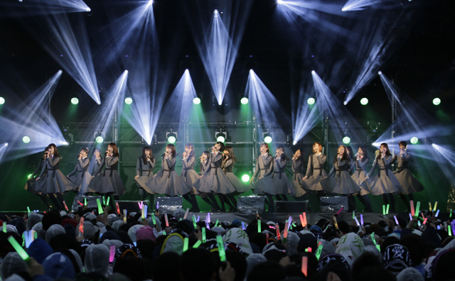 「欅坂46」が360°3Dシアターのオープンを記念した音楽フェスに出演